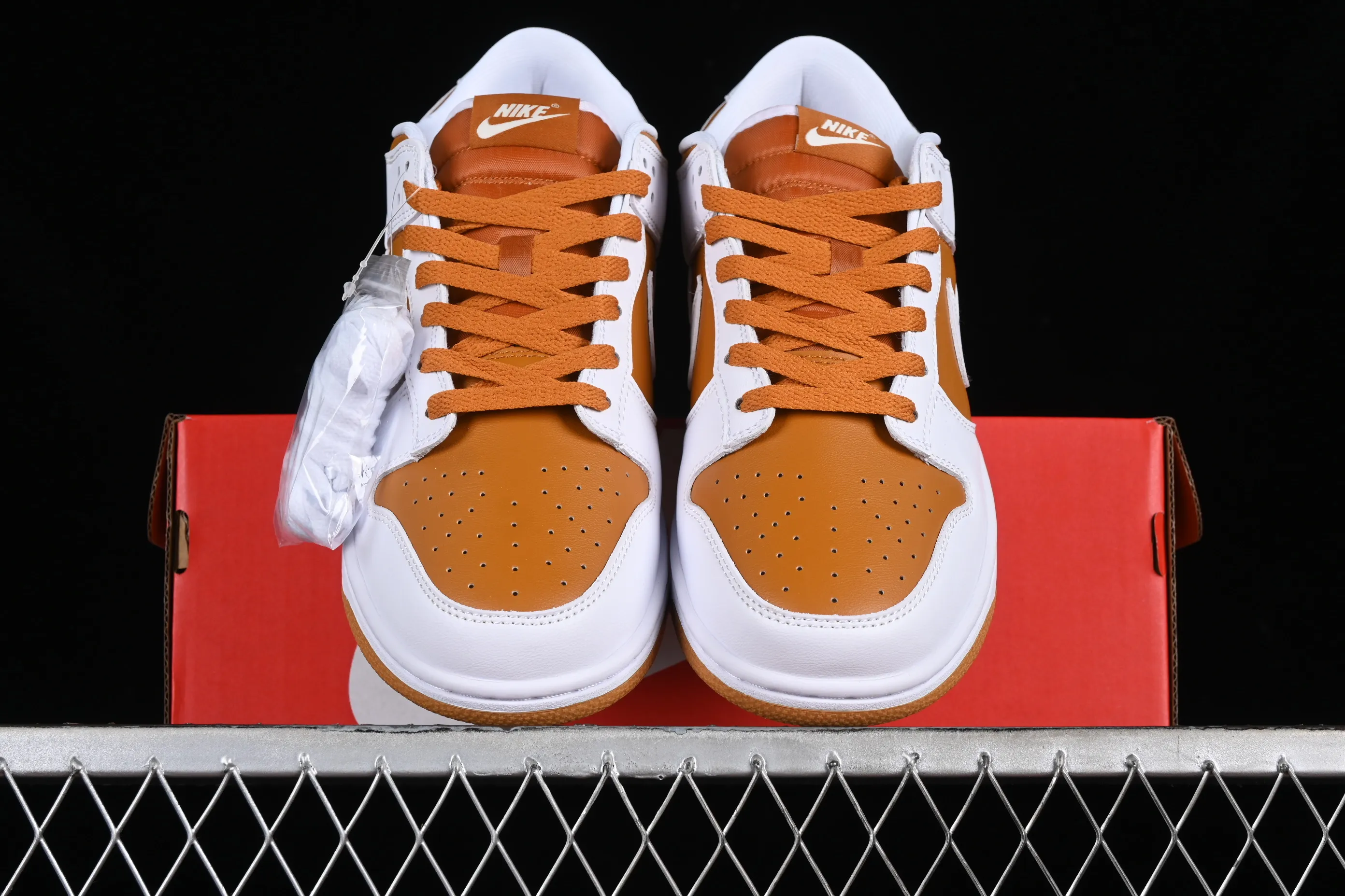 All categories Nk SB Dunk series Nk SB Dunk Low low-top sneakers Nk Dunk Low "Reverse Curry" reverse curry SB low-top casual sneakers FQ6965-700